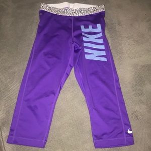 ⭐️Nike DryFit Crops